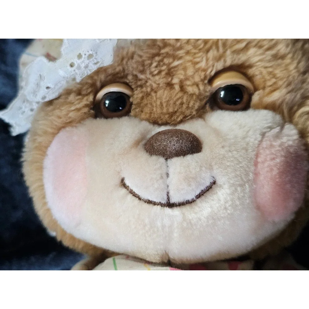 Fisher-Price Sleepytime Girl Bear with Cap & Gown 12